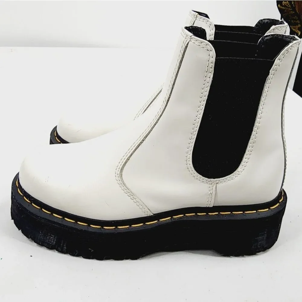 Dr. Martens 2976 Quad white Chelsea boots size 7